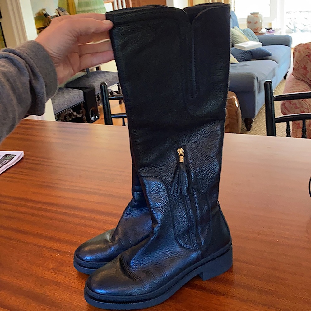 Salvatore Ferragamo Black Boots - Picture 2 of 15